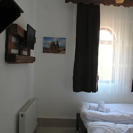 Cappadocia Kepez Oda ve Kahvaltı 3*